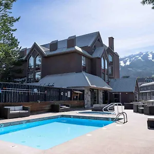 Adara 4*, Whistler Kanada